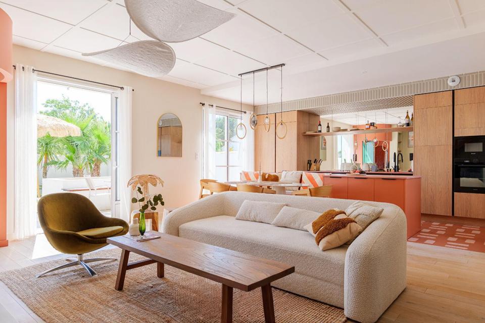 Signature contemporaine proche des plages
