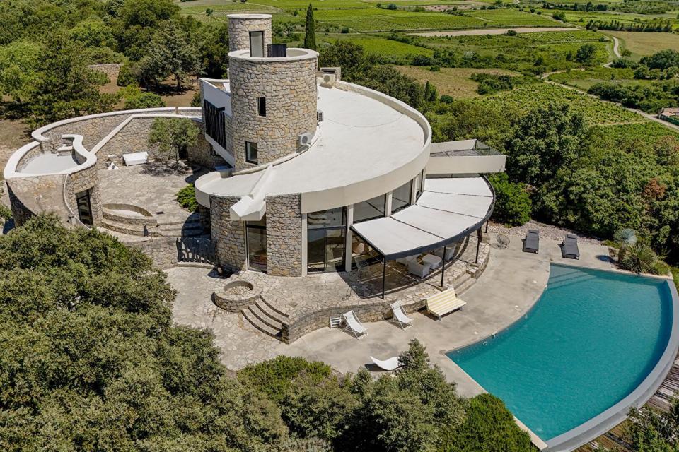 Villa d&rsquo;architecte avec piscine et vue à 360°