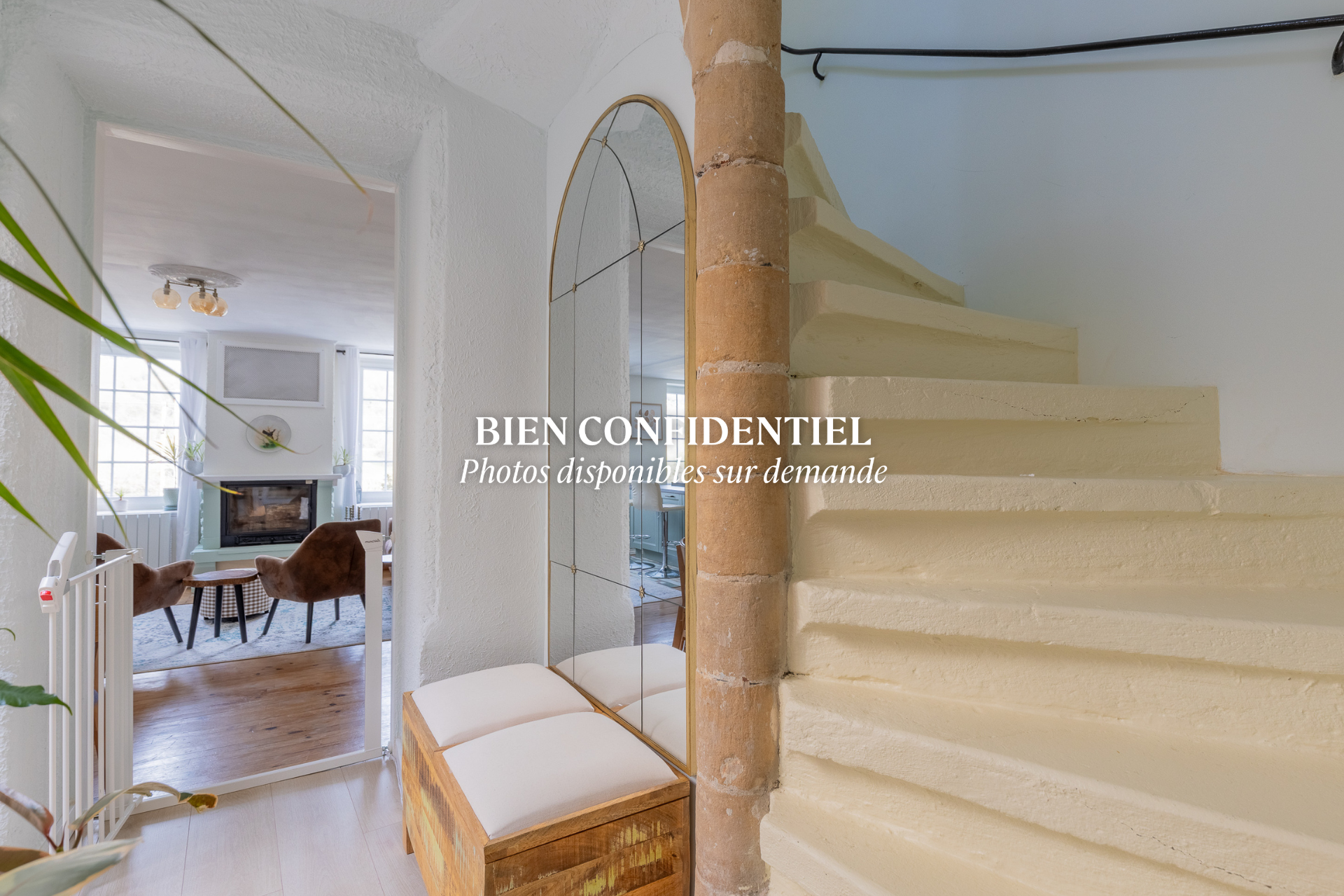 Duplex de caractère et patio confidentiel