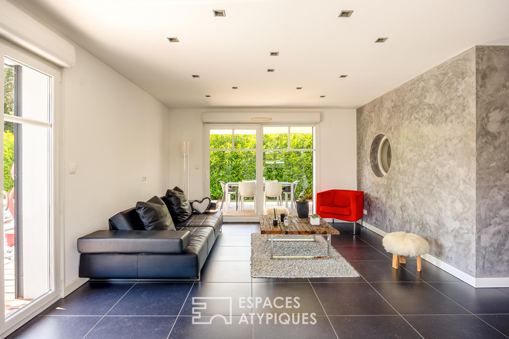 Maison familiale aux prestations haut de gamme avec piscine