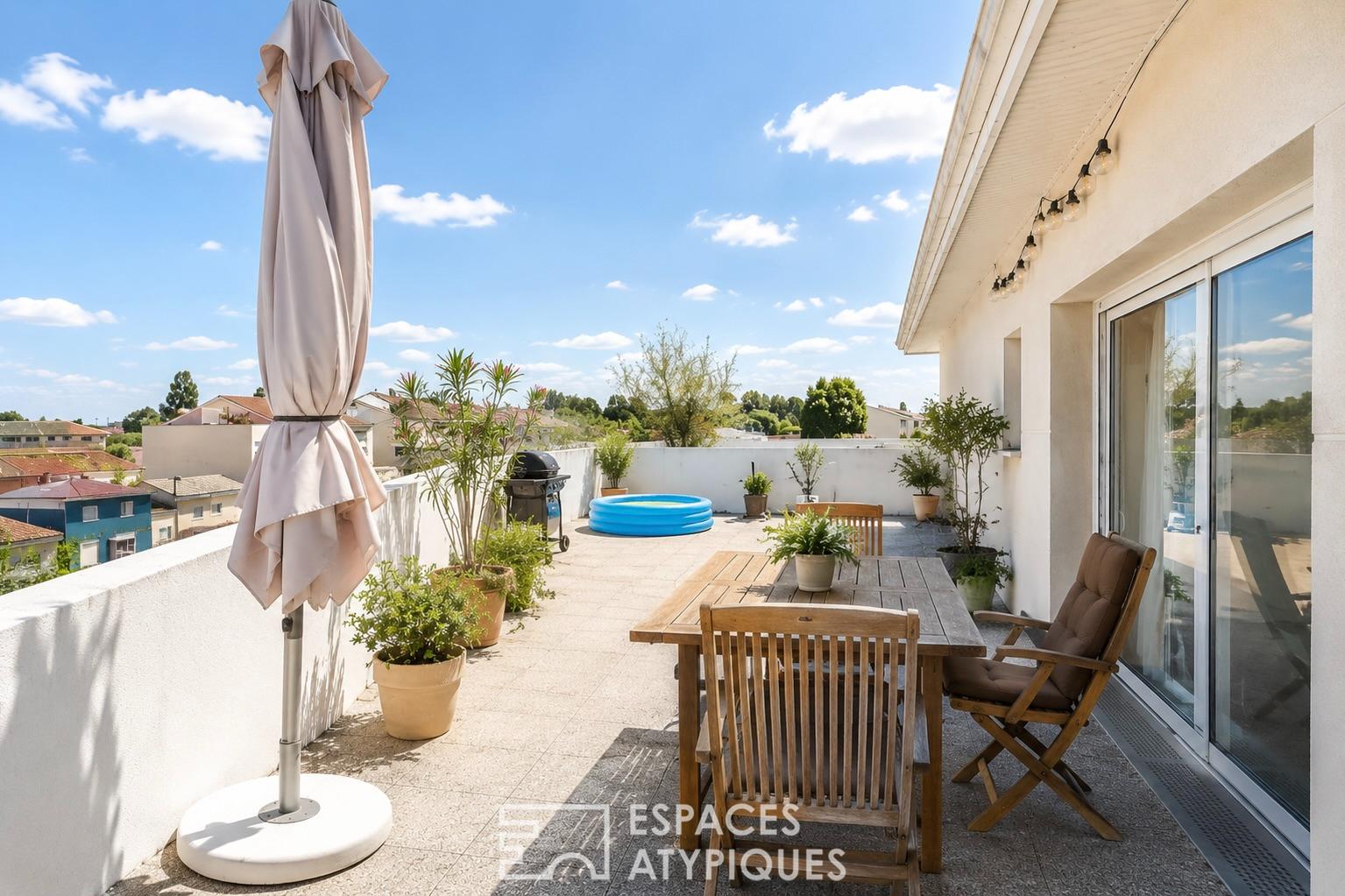 Appartement en attique avec rooftop au Haillan