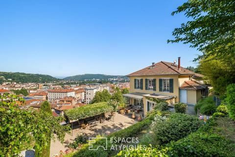 Propriété d&rsquo;exception avec piscine et vue grandiose sur Vienne