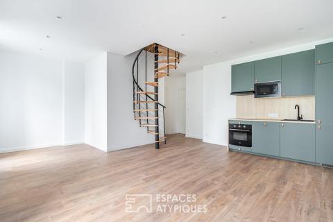 Duplex rénové à Lyon 8e.