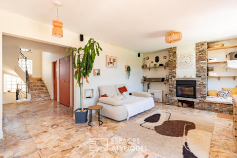 Maison familiale rénovée avec piscine et garage