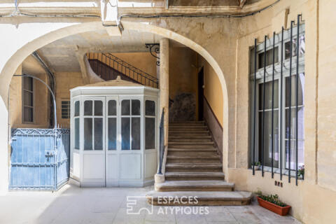 Appartement en dernier étage d&rsquo;un hôtel particulier dans l&rsquo;Écusson