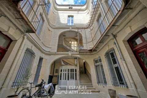 Appartement en dernier étage d&rsquo;un hôtel particulier dans l&rsquo;Écusson