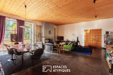 Former agricultural building transformed into an eco-friendly architect-designed house