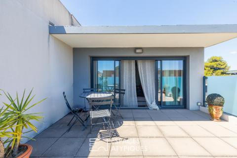 Top floor at the Beaux-Arts, terrace and unobstructed view