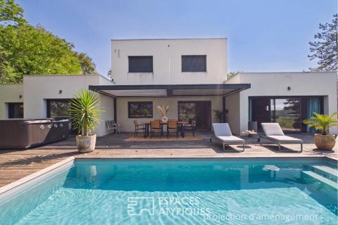 Villa contemporaine avec piscine