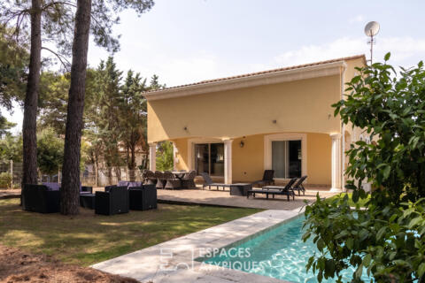 Maison en pierre au cœur du village