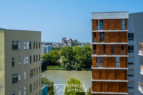 Île de Nantes : Toit-terrasse d’exception de 80 m² de plain-pied en dernier étage