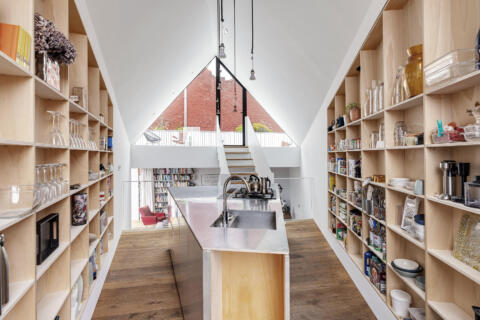 Maison Berton, prouesse architecturale brute et lumineuse avec toit-terrasse