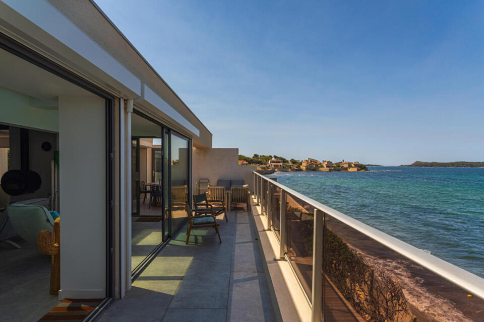 maison à vendre vue mer et plage à sanary-sur-mer var vendre estimer ghat gpt estimer espaces atypiques