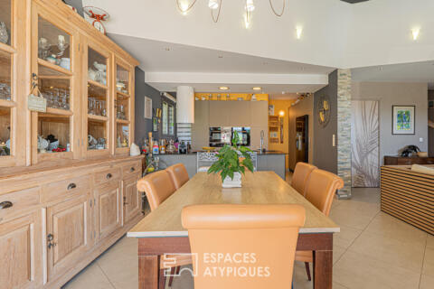 Architect-designed house with elevator and panoramic sea view in Mandelieu-la-Napoule