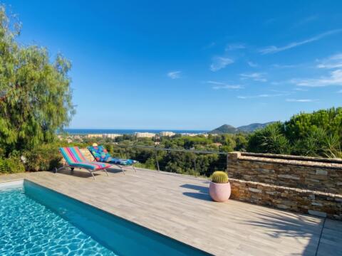 Architect-designed house with elevator and panoramic sea view in Mandelieu-la-Napoule
