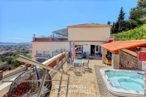 Appartement avec terrasse vue rade