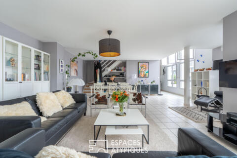 Vie de famille sur les toits : duplex de 155 m² avec terrasse et bureau verrière