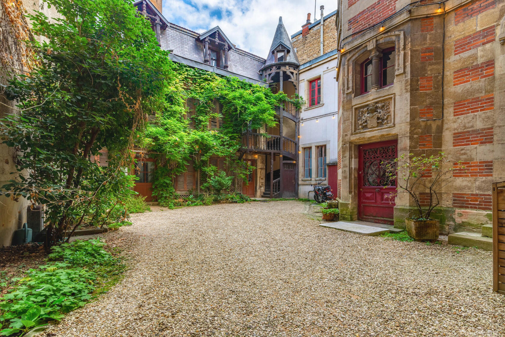 Appartement 4 pièces 112 m² · à Dijon · 111,5 m² · 460 000 €