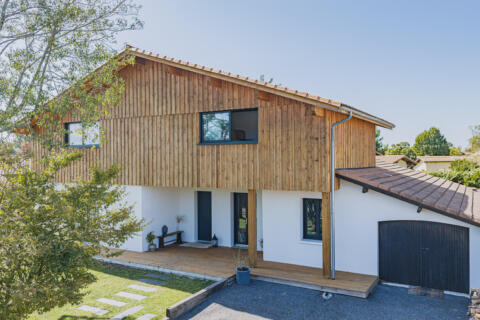 Maison de famille, mélange de bois et de modernité