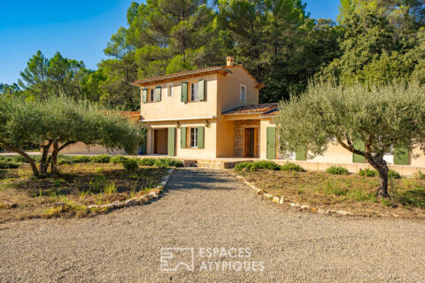 Bastide contemporaine neuve au coeur de la nature
