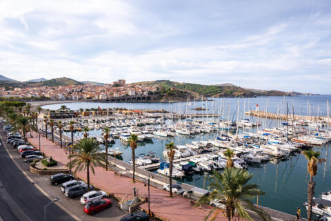 Character apartment with panoramic views over the harbour and the sea