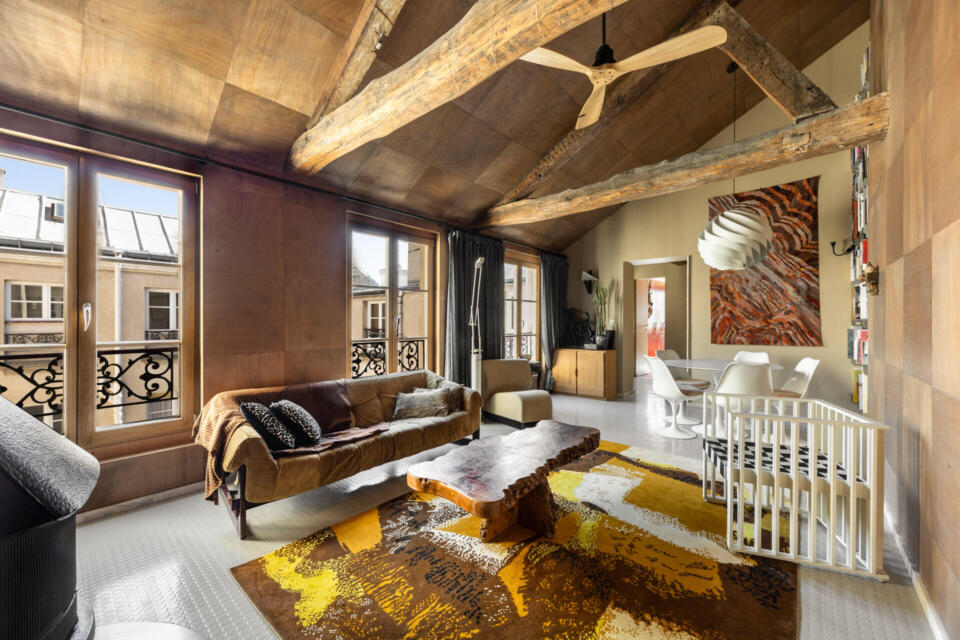 Interview : l&rsquo;architecte Jules Brisson nous ouvre son appartement à vendre près de la place des Vosges