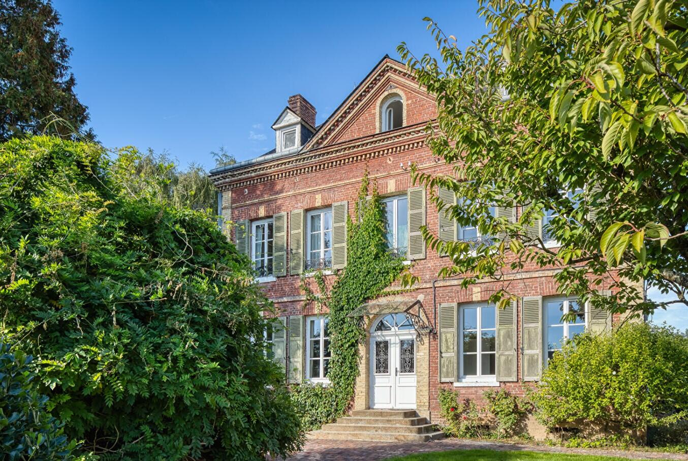 Maison bourgeoise ou maison de maître : quelles différences ?