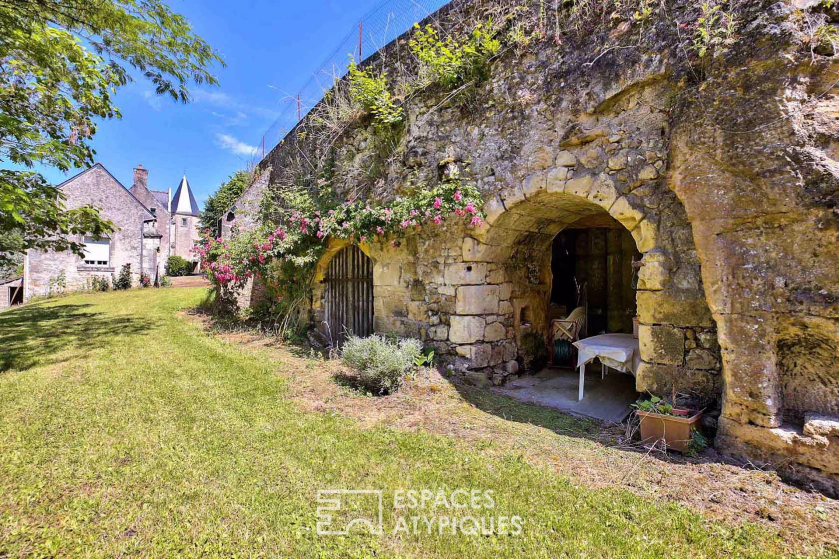 Sous offre – Manoir des XVI et XXe siècles chargé d’histoire