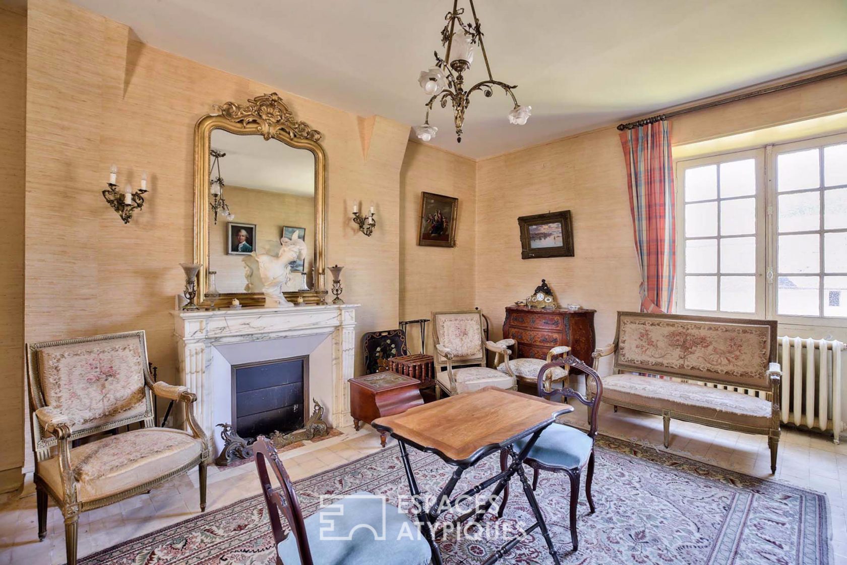 Sous offre – Manoir des XVI et XXe siècles chargé d’histoire