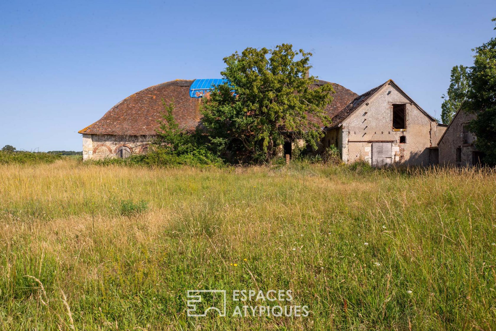 Two 18th century barns to renovate