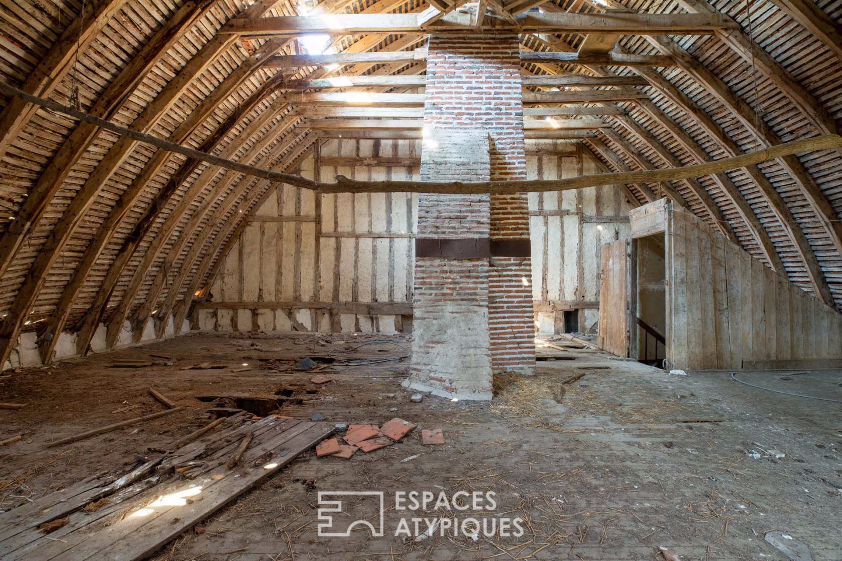 Two 18th century barns to renovate