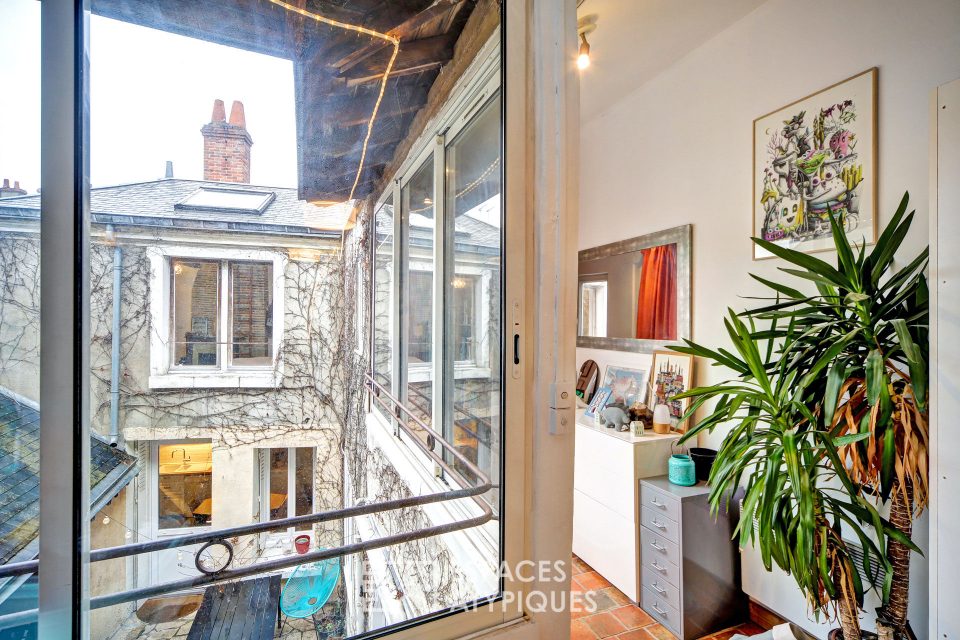 45000 ORLEANS - Duplex avec cour intérieure privative - Réf. 00109EAO