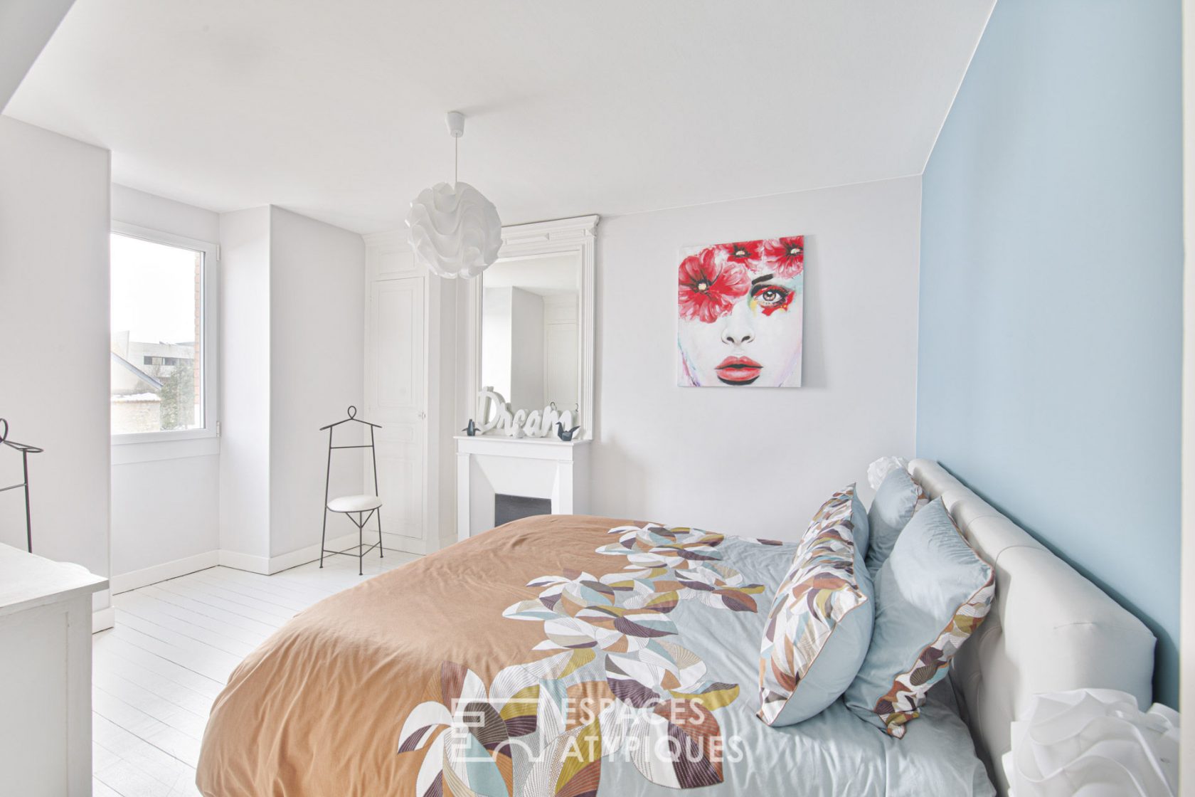 Maison bourgeoise joliment rénovée avec piscine