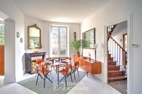 Maison de maître rénovée avec jardin, au coeur d’un village