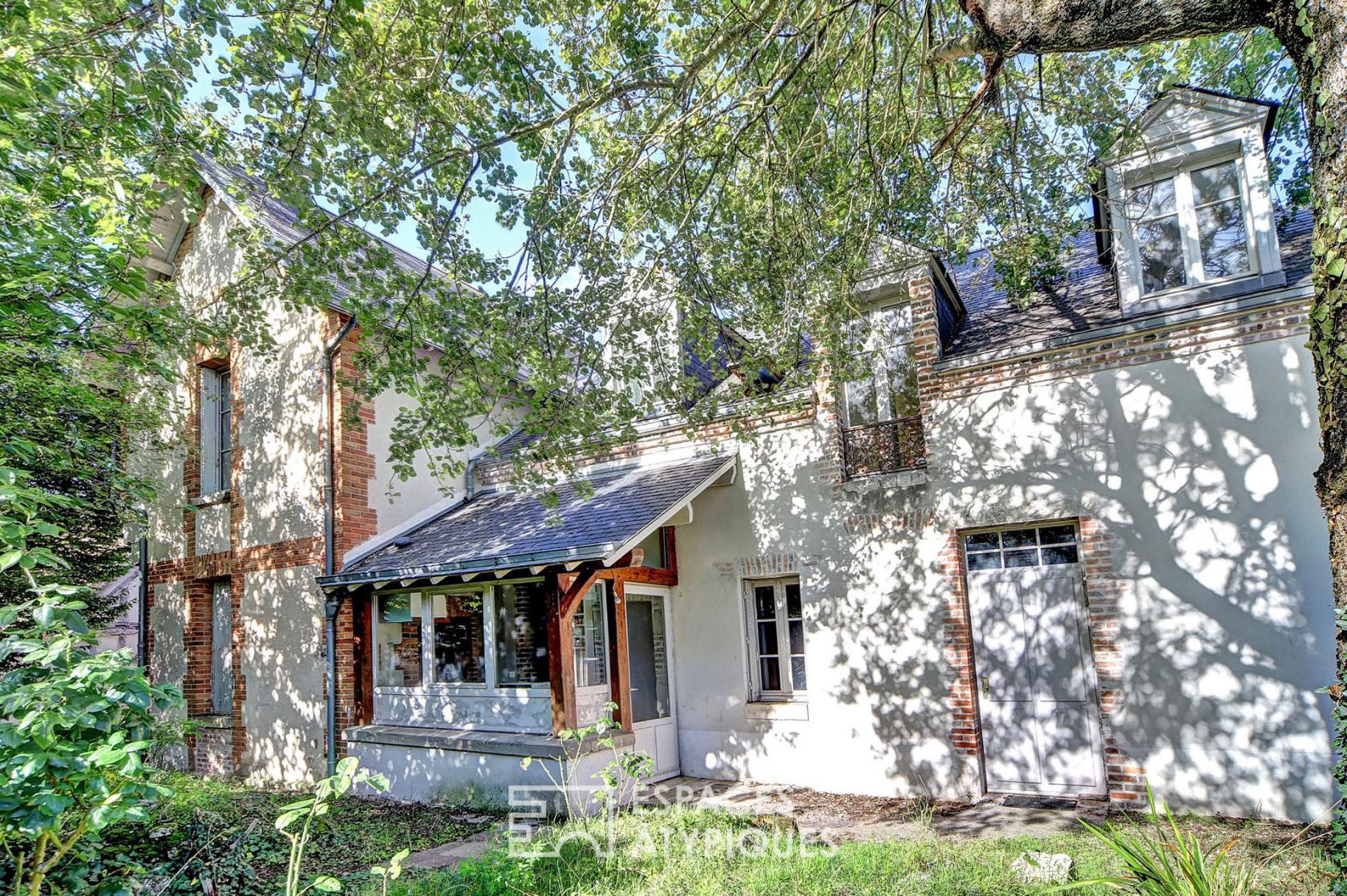 Ancien théâtre en coeur de village
