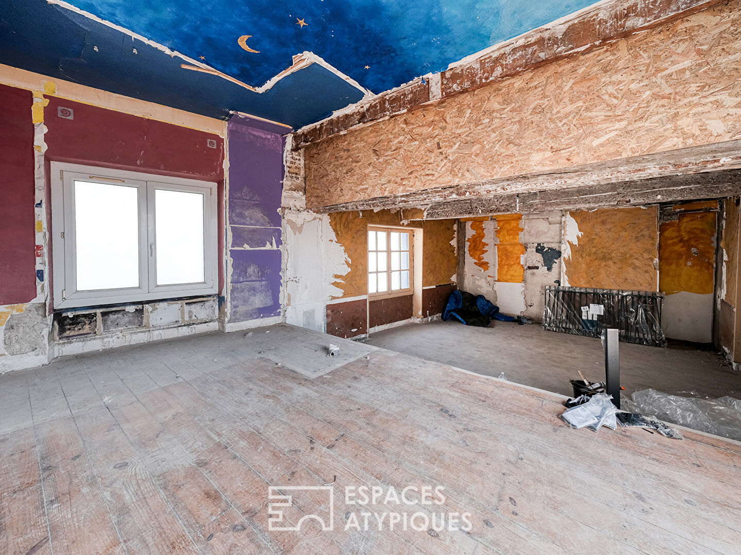 Triplex avec terrasse, proche de La Loire, à réhabiliter