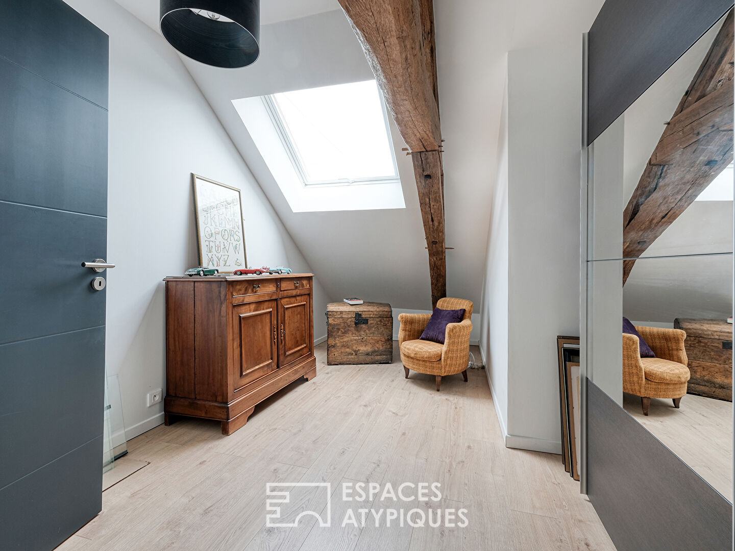 Ancienne grange à la rénovation contemporaine