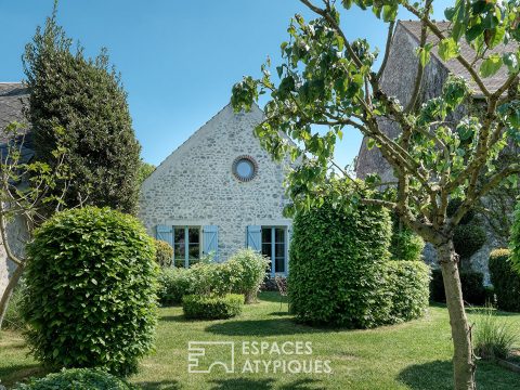 Ancienne ferme rénovée et son charmant jardin de curé