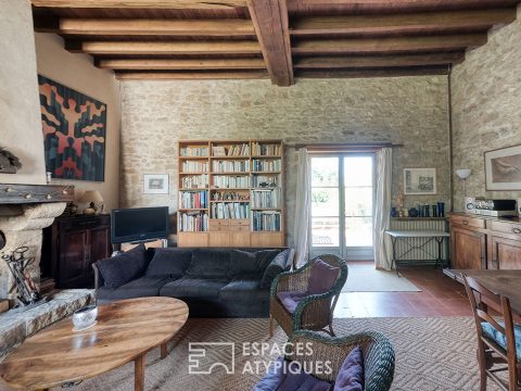 Ancienne demeure d’artiste proche Yèvre le Chatel