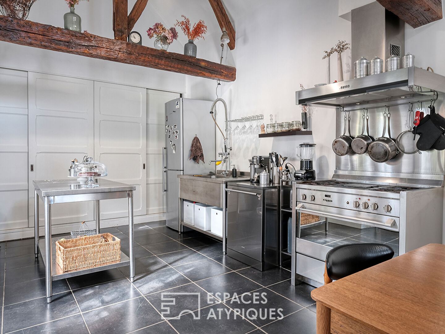 Superbe maison de maître avec piscine, à l’environnement verdoyant