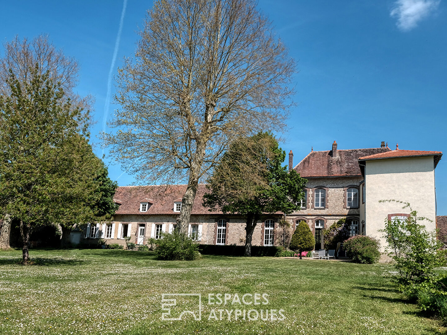 Ancien monastère chargé d’histoire