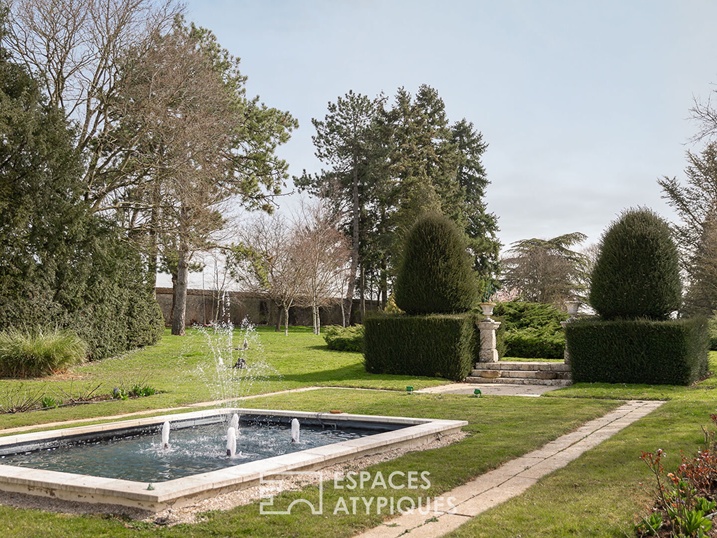 Authentique longère et son parc bucolique