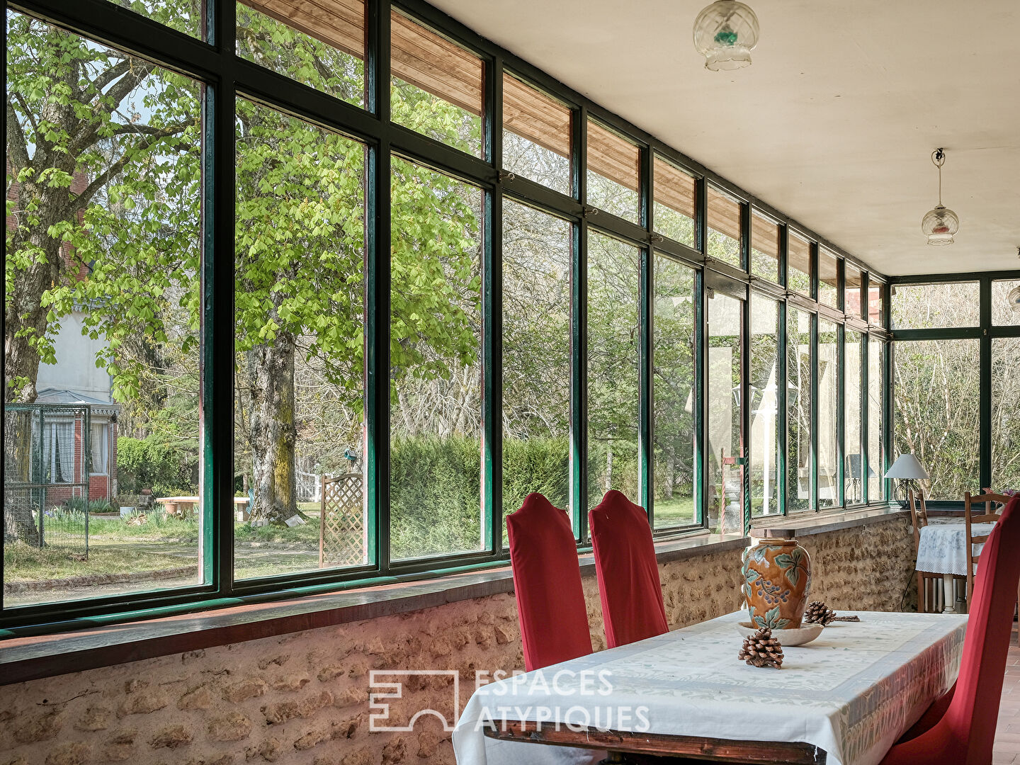 Manoir du XIXème et ancien pavillon de chasse à réinventer