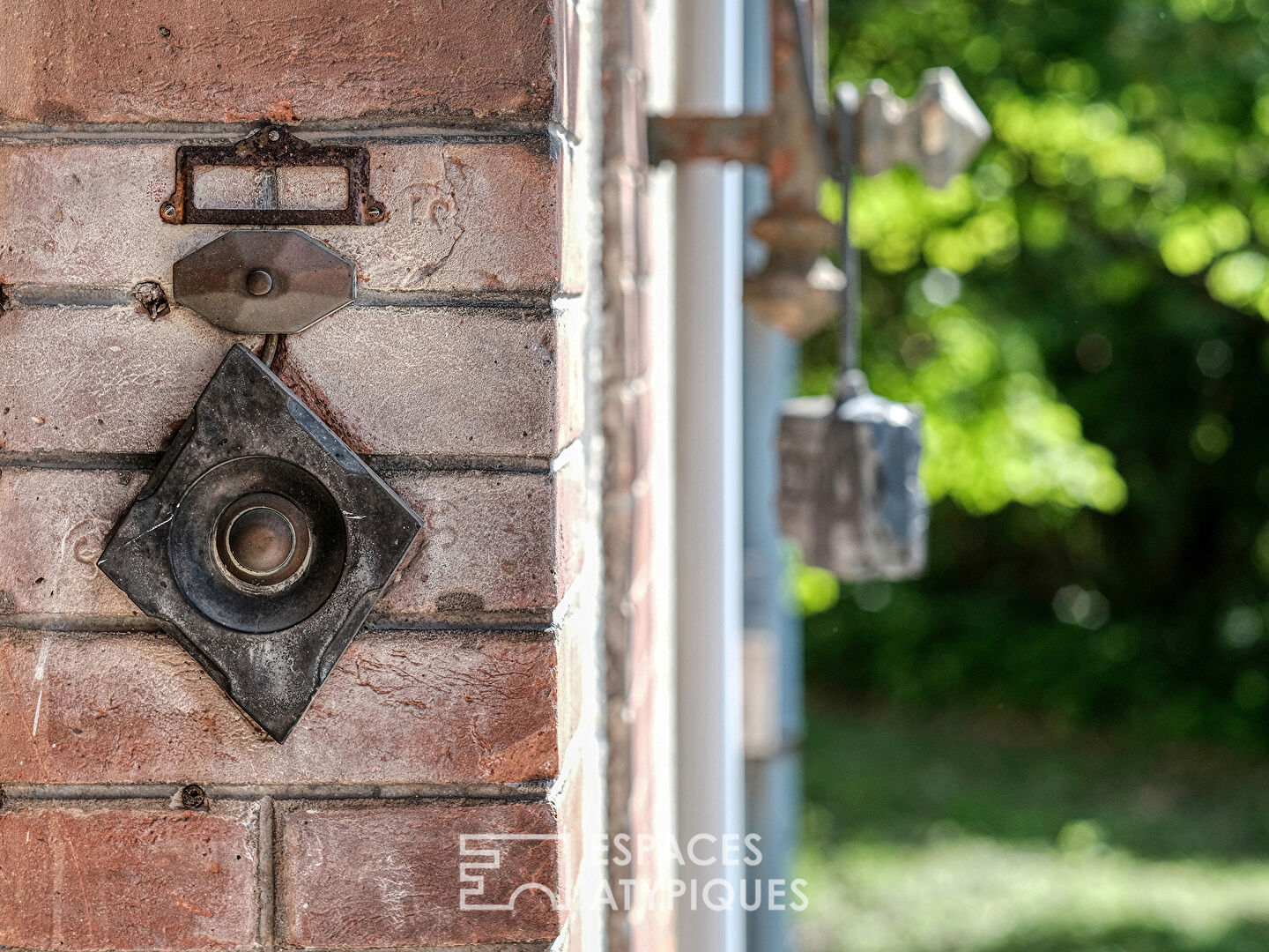 Property from the beginning of the 20th century in the heart of Montargis to rehabilitate