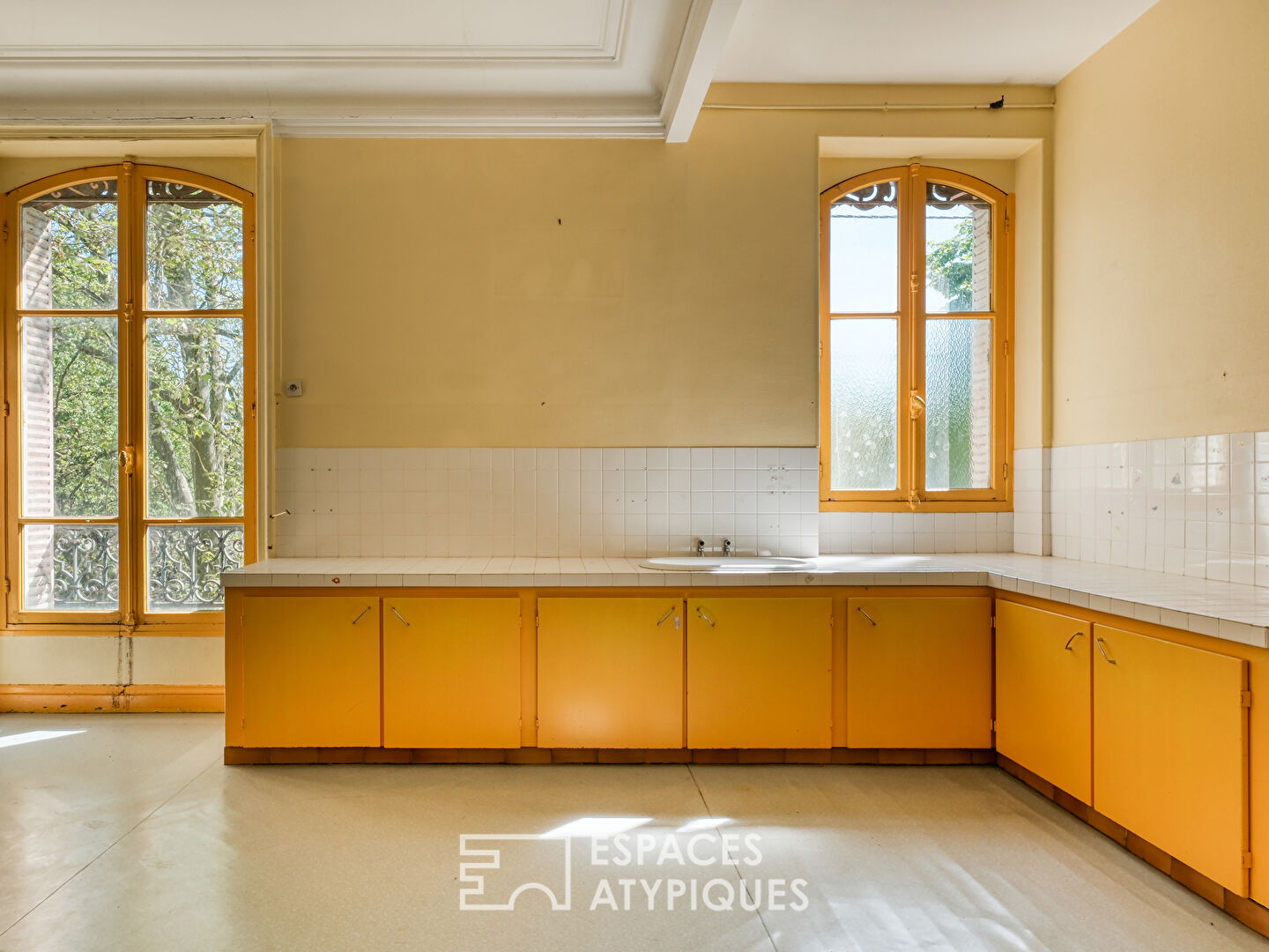 Property from the beginning of the 20th century in the heart of Montargis to rehabilitate