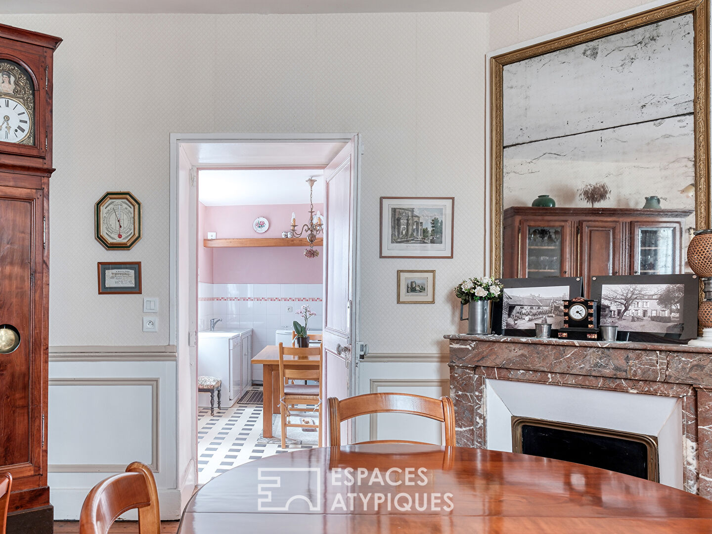 Maison ancienne fin XVIIIème et son ancien chai