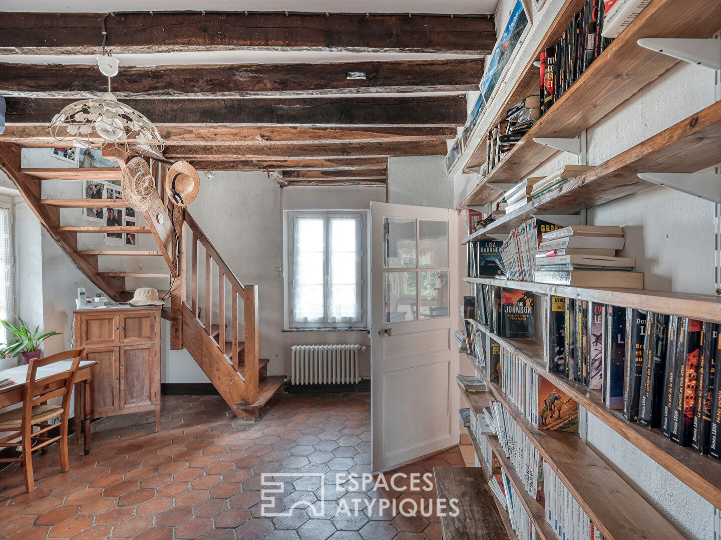 Country house with its indoor swimming pool