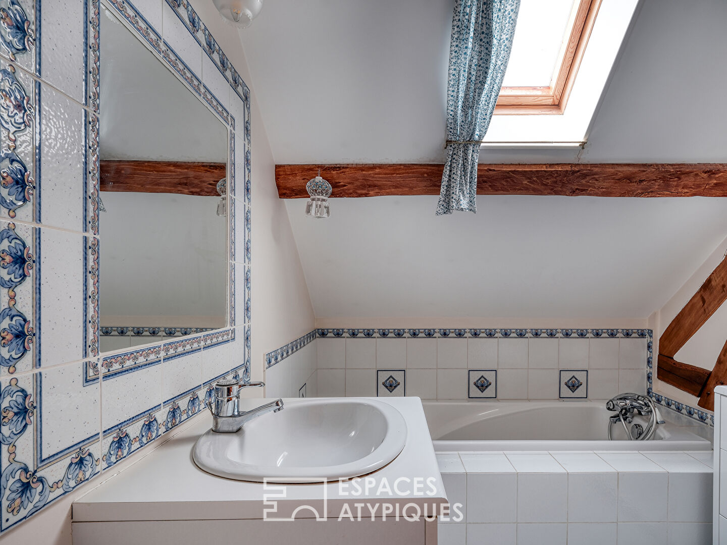 Charmante maison en pierre dans un environnement champêtre