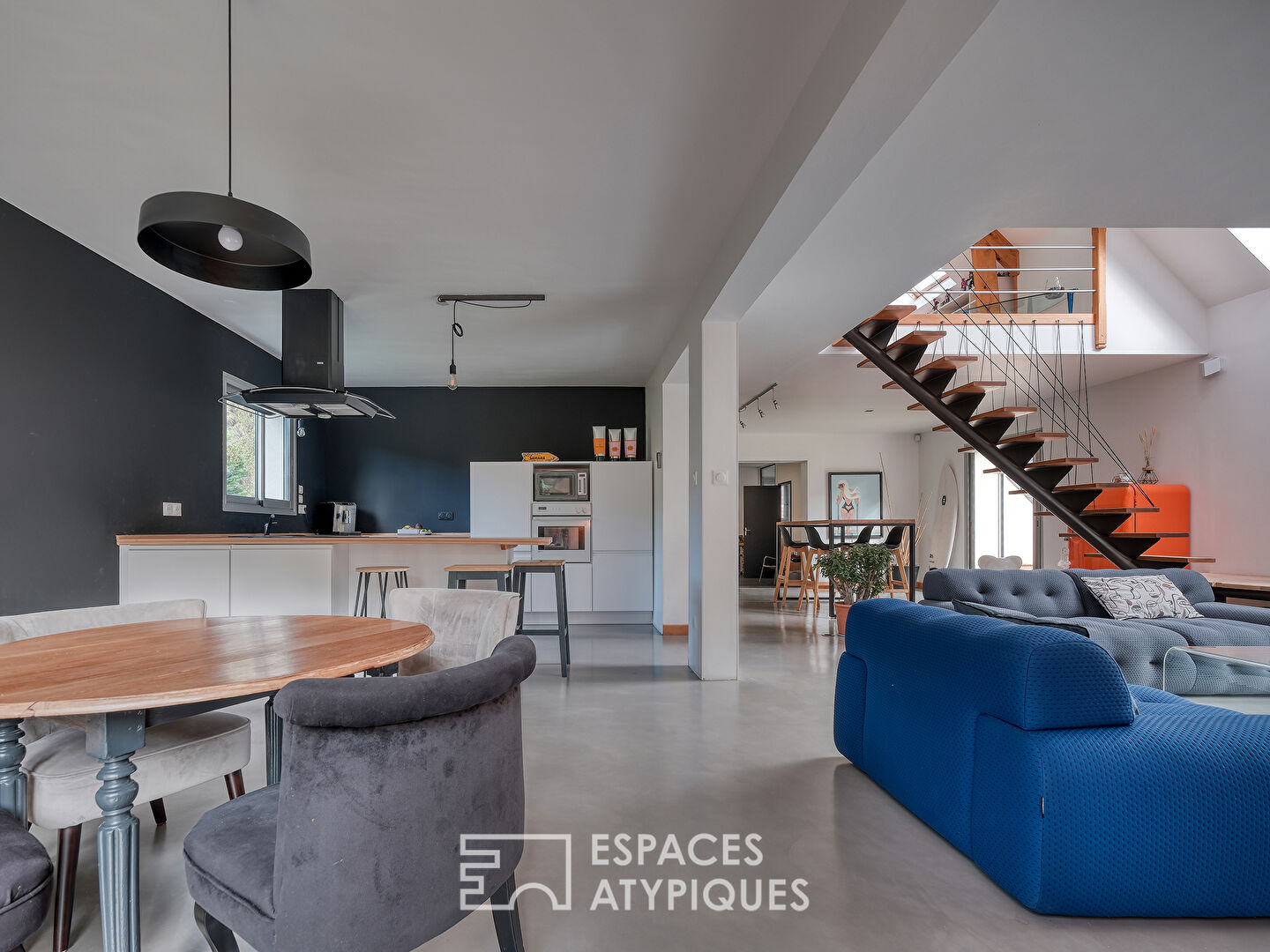 Maison contemporaine d’architecte avec jardin