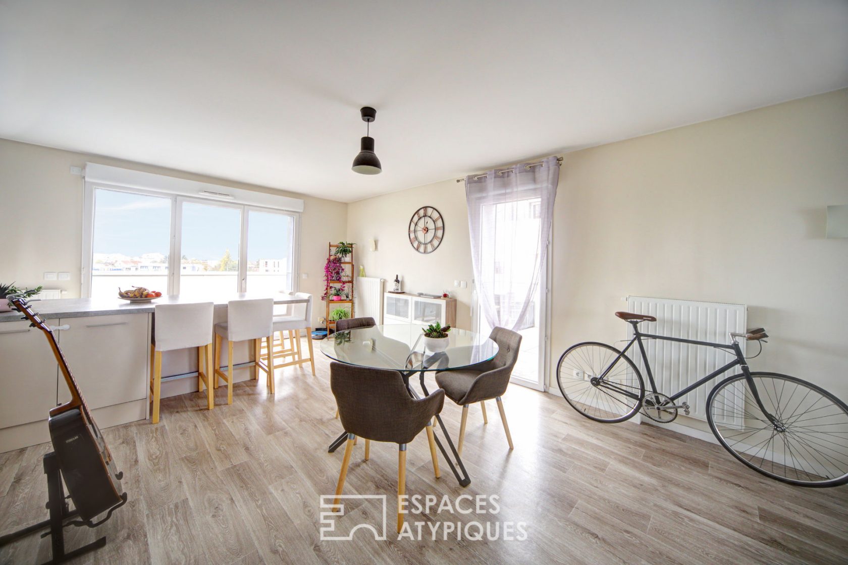 Appartement toit-terrasse contemporain
